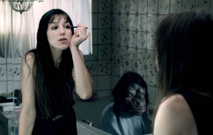 Charlotte Gainsbourg feat. Beck: Heaven Can Wait