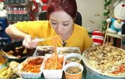 The Food Porn Superstars of South Korea: Mukbang | NOWNESS