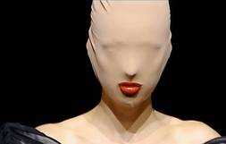 Martin Margiela: The Artist is Absent | NOWNESS Martin Margiela: The Artist is Absent | NOWNESS