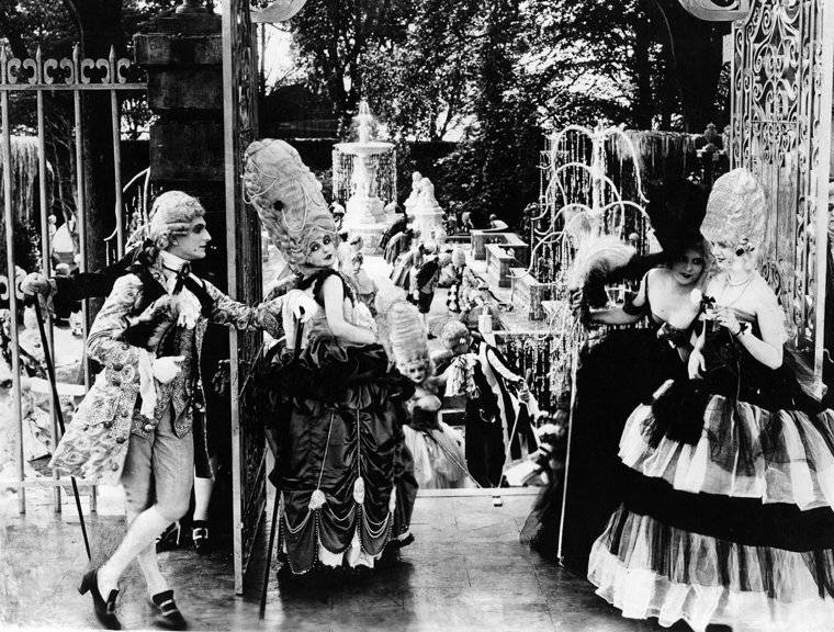 Last Minute Halloween Costumes? NOWNESS